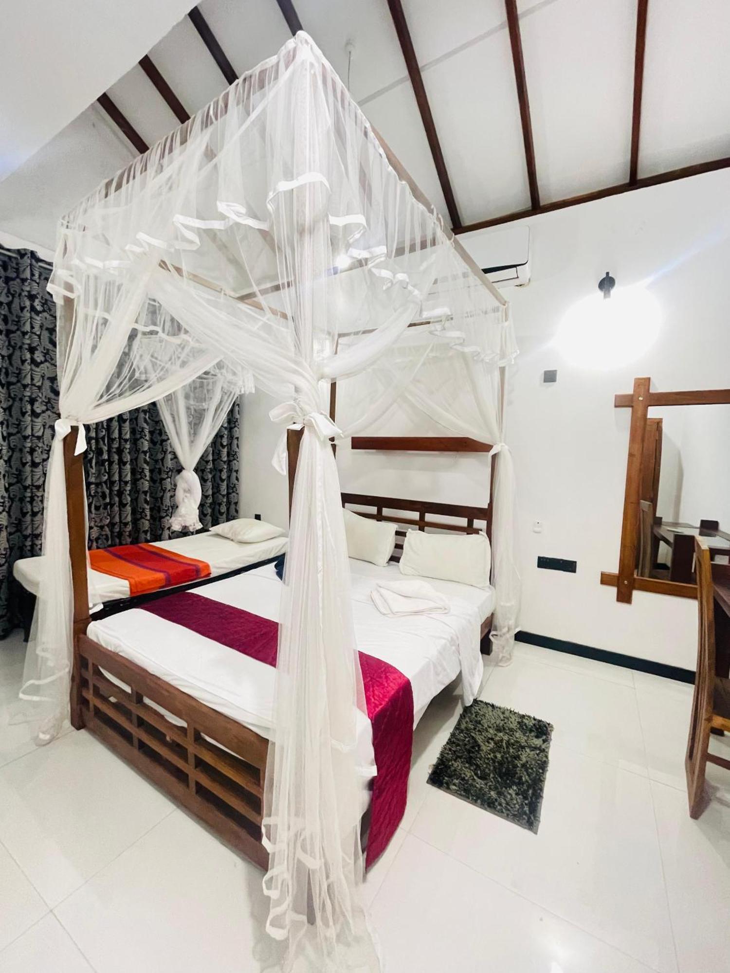 Sigiri Holiday Bungalow 锡吉里亚 外观 照片